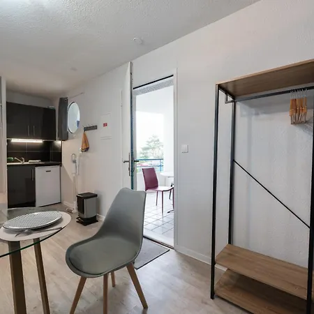 - Parfait Pour Deux, A Proximite Apartment