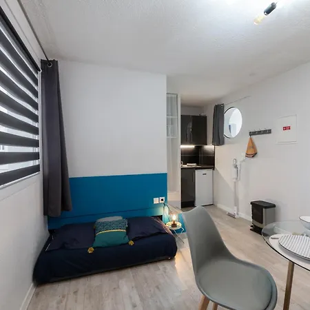 - Parfait Pour Deux, A Proximite Apartment